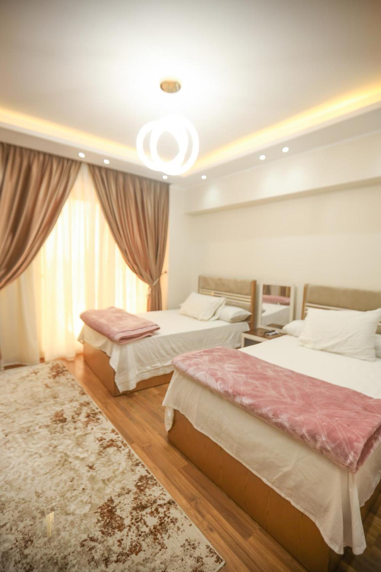 شارع جامعة الدول العربية * Cairo